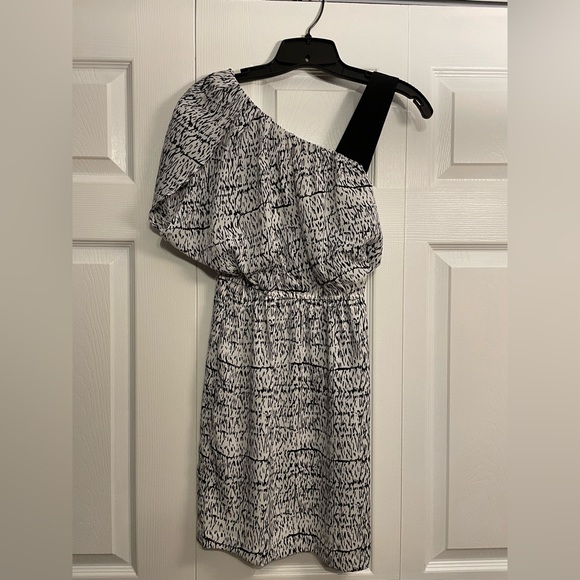 BCBGeneration Black and White Dress Size XXS - Picture 2 of 4